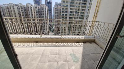 Balcony Image of 1730 Sq.ft 3 BHK Apartment / Flat for sale in Mahagun Mirabella, Sector 79 Noida for Rs. 27000000