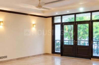 Bedroom Image of 2550 Sq.ft 3 BHK Builder Floor for sale in Anand Niketan New Delhi for Rs. 85000000