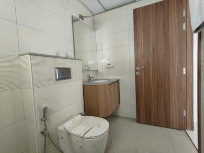 Image of 1233 Sq.ft 3 BHK Apartment / Flat for sale in Godrej Splendour, K R Puram, Bengaluru for Rs. 15700000