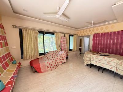 Living Room Image of 1450 Sq.ft 3 BHK Apartment / Flat for sale in Kalyani Nagar Pune for Rs. 28500000