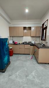 Kitchen Image of 1350 Sq.ft 3 BHK Builder Floor for rent in Sangam Apartment, Mahavir Enclave New Delhi for Rs. 35000