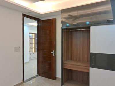 Bedroom Image of 1700 Sq.ft 4 BHK Apartment / Flat for sale in JMD Diamond Residency, Sector 73 Noida for Rs. 8000000