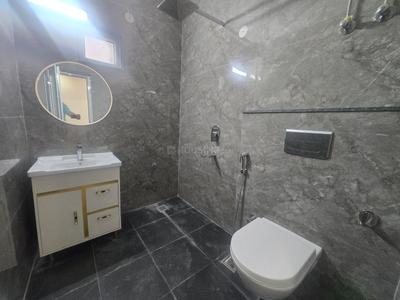 Image of 2200 Sq.ft 3 BHK Apartment / Flat for sale in DDA Flats Vasant Kunj, Vasant Kunj, New Delhi for Rs. 45000000
