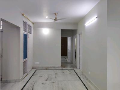 Nilaya Prangan Tower Dining Area 2