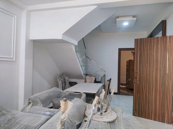 Aarush Aarambh Valley Main Image 1