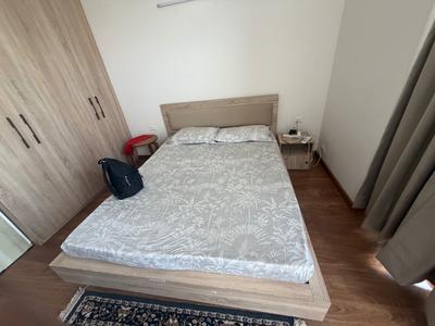 Bedroom Image of 875 Sq.ft 2 BHK Apartment / Flat for rent in Godrej The Suites, Jaypee Greens Greater Noida for Rs. 40000