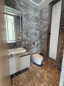 Bathroom Image of 3220 Sq.ft 4 BHK Apartment / Flat for rent in Prestige Jasdan Classic, Jacob Circle Mumbai for Rs. 500000