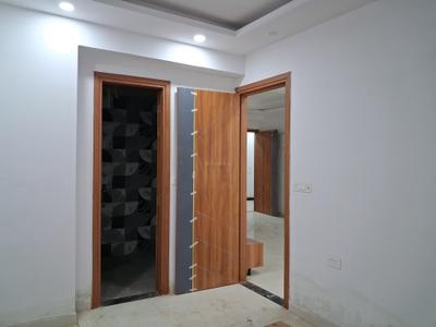 Bedroom Image of 1900 Sq.ft 4 BHK Apartment / Flat for sale in Malik Hindustan Apartment, Sector 104 Noida for Rs. 8100000