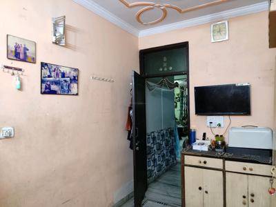 Bedroom Image of 850 Sq.ft 2 BHK Builder Floor for sale in Shakti Nagar New Delhi for Rs. 5500000