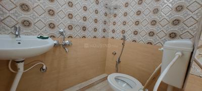 Bathroom Image of 1100 Sq.ft 2 BHK Builder Floor for rent in Kalyan Nagar Bengaluru for Rs. 30000