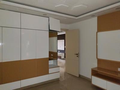 Bedroom Image of 2350 Sq.ft 4 BHK Builder Floor for sale in Rohini Extension New Delhi for Rs. 26000000