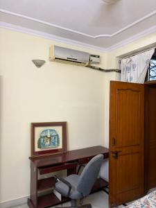 Bedroom Image of 1050 Sq.ft 2 BHK Villa for rent in Sector 39 Noida for Rs. 30128