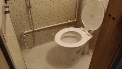 Bathroom Image of 650 Sq.ft 1 BHK Apartment / Flat for sale in Airoli Navi Mumbai for Rs. 6100000