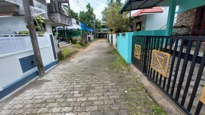 Image of 750 Sq.ft 2 BHK Independent House for sale in Alangad, Kochi for Rs. 4000000