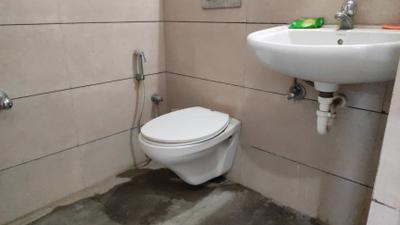 Saanvi Sky Sol Bathroom One 4