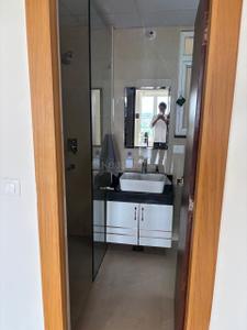 Bathroom Image of 2250 Sq.ft 3.5 BHK Apartment / Flat for rent in Rishita Mulberry Heights, Sushant Golf City Lucknow for Rs. 65000