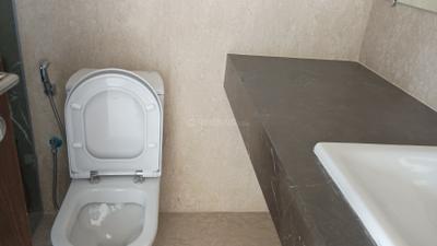 Image of 1850 Sq.ft 3 BHK Apartment / Flat for sale in Kalpataru Magnus, Bandra East, Mumbai for Rs. 84000000