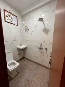 Bathroom Image of 624 Sq.ft 1 BHK Builder Floor for rent in Mahavir Enclave New Delhi for Rs. 8000