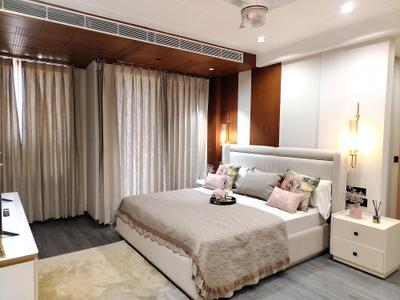 Bedroom Image of 4000 Sq.ft 5 BHK Builder Floor for sale in Palm Floors Sushant Lok 1, Sector 43 Gurgaon for Rs. 50000000