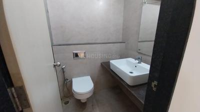 Bathroom Image of 1300 Sq.ft 3 BHK Apartment / Flat for sale in Godrej Central, Chembur Mumbai for Rs. 22371000