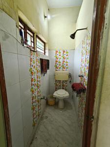 Bathroom Image of 1700 Sq.ft 2 BHK Independent House for rent in Teghoria Kolkata for Rs. 20000