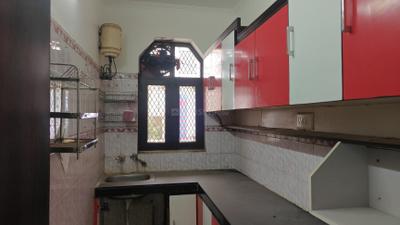 Kitchen Image of 1400 Sq.ft 3 BHK Independent House for rent in Paschim Vihar New Delhi for Rs. 35412