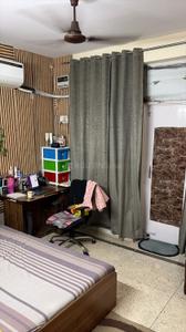 Bedroom Image of 880 Sq.ft 2 BHK Apartment / Flat for rent in Alok Vihar II, Sector 50 Noida for Rs. 26000