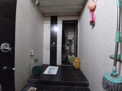 Bathroom Image of 2000 Sq.ft 4 BHK Apartment / Flat for sale in Rubberwala Orion, Grant Road Mumbai for Rs. 50000000