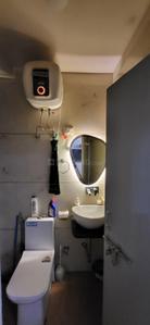 Bathroom Image of 1450 Sq.ft 3 BHK Apartment / Flat for sale in Green View Apartment, Mandi New Delhi for Rs. 5300000