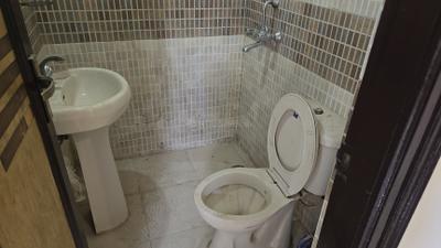 Bathroom Image of 600 Sq.ft 1 BHK Builder Floor for sale in Indirapuram Ghaziabad for Rs. 4800000
