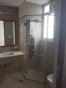 Bathroom Image of 2240 Sq.ft 4 BHK Apartment / Flat for sale in Chembur Mumbai for Rs. 99900000