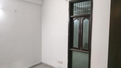Bedroom Image of 1300 Sq.ft 3 BHK Apartment / Flat for sale in Mahipalpur New Delhi for Rs. 10000000