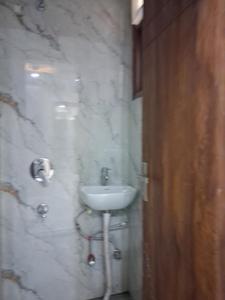 Bedroom One Image of 1450 Sq.ft 3 BHK Apartment / Flat for sale in Sector 73 Noida for Rs. 6000000