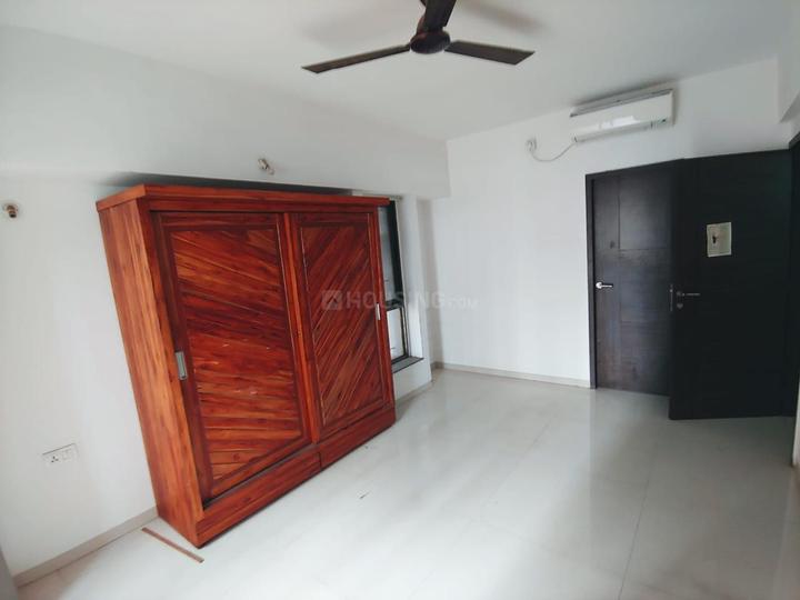 Alcon Rennaisant Housing Society Bedroom 1