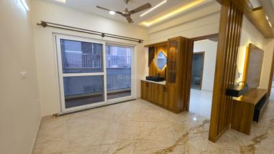 Living Room Image of 2100 Sq.ft 3 BHK Apartment / Flat for rent in Benson Town Bengaluru for Rs. 75000