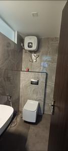 Bathroom Image of 2500 Sq.ft 4 BHK Apartment / Flat for rent in Shivaji Nagar Nagpur for Rs. 75000