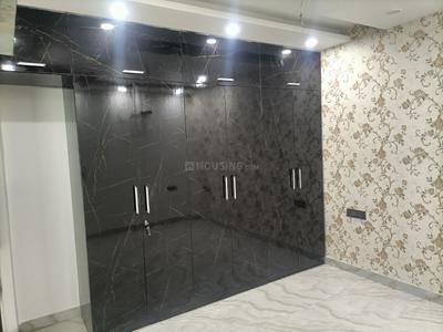 Bedroom Image of 900 Sq.ft 2 BHK Builder Floor for sale in Krishna Nagar New Delhi for Rs. 12000000