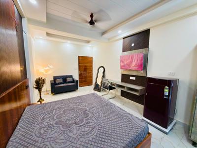 Bedroom Image of 750 Sq.ft 1 RK Builder Floor for rent in Sector 39 Gurgaon for Rs. 28500