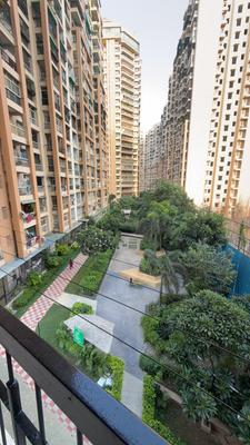 Image of 1200 Sq.ft 2 BHK Apartment / Flat for rent in Mahagun Mascot, Crossings Republik, Ghaziabad for Rs. 24000