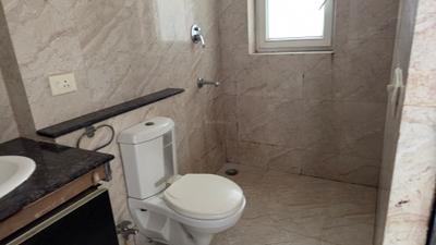 Bathroom Image of 1889 Sq.ft 3.5 BHK Apartment / Flat for sale in Adani Oyster Greens, Sector 102 Gurgaon for Rs. 26500000