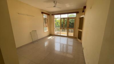 Living Room Image of 1650 Sq.ft 3.5 BHK Builder Floor for sale in Unitech Residency Greens, Sector 46 Gurgaon for Rs. 29900000