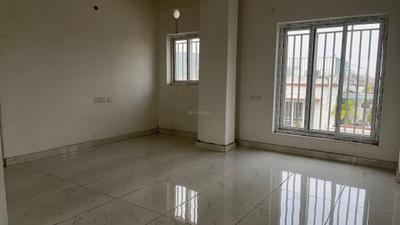 Living Room Image of 2400 Sq.ft 4 BHK Apartment / Flat for sale in Bangur Avenue Kolkata for Rs. 15000000