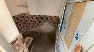 Bathroom Image of 300 Sq.ft 2 BHK Independent House for rent in Charan Singh Nagar Sikar for Rs. 14000