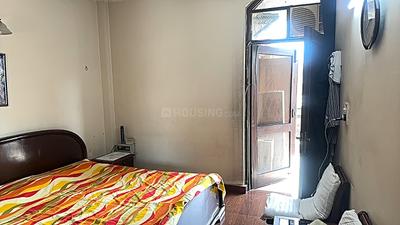 Bedroom Image of 1440 Sq.ft 3 BHK Builder Floor for sale in Rajouri Garden New Delhi for Rs. 17500000