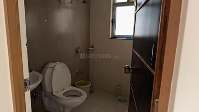 Image of 1850 Sq.ft 3 BHK Apartment / Flat for rent in Adani The Meadows, Shantigram, Ahmedabad for Rs. 55000
