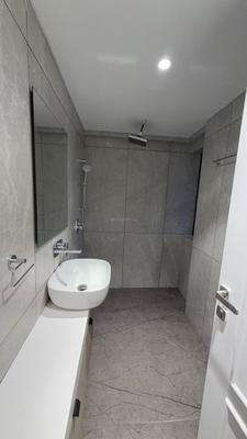 Image of 1900 Sq.ft 4 BHK Apartment / Flat for sale in Santacruz West, Mumbai for Rs. 135000000
