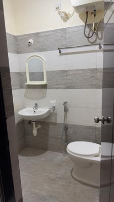 Bathroom Image of 650 Sq.ft 1 BHK Apartment / Flat for rent in Carmelaram Bengaluru for Rs. 23000