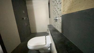 Bathroom Image of 2600 Sq.ft 4 BHK Independent House for rent in Buttepatil Angelle Hills Version T, Bavdhan Pune for Rs. 110000