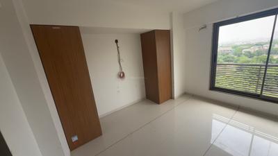 Bedroom Image of 2000 Sq.ft 3 BHK Apartment / Flat for rent in Pratham Heights, Sola Ahmedabad for Rs. 40000