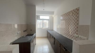 Kitchen Image of 1180 Sq.ft 2.5 BHK Apartment / Flat for rent in Amrapali Silicon City, Sector 76 Noida for Rs. 27000